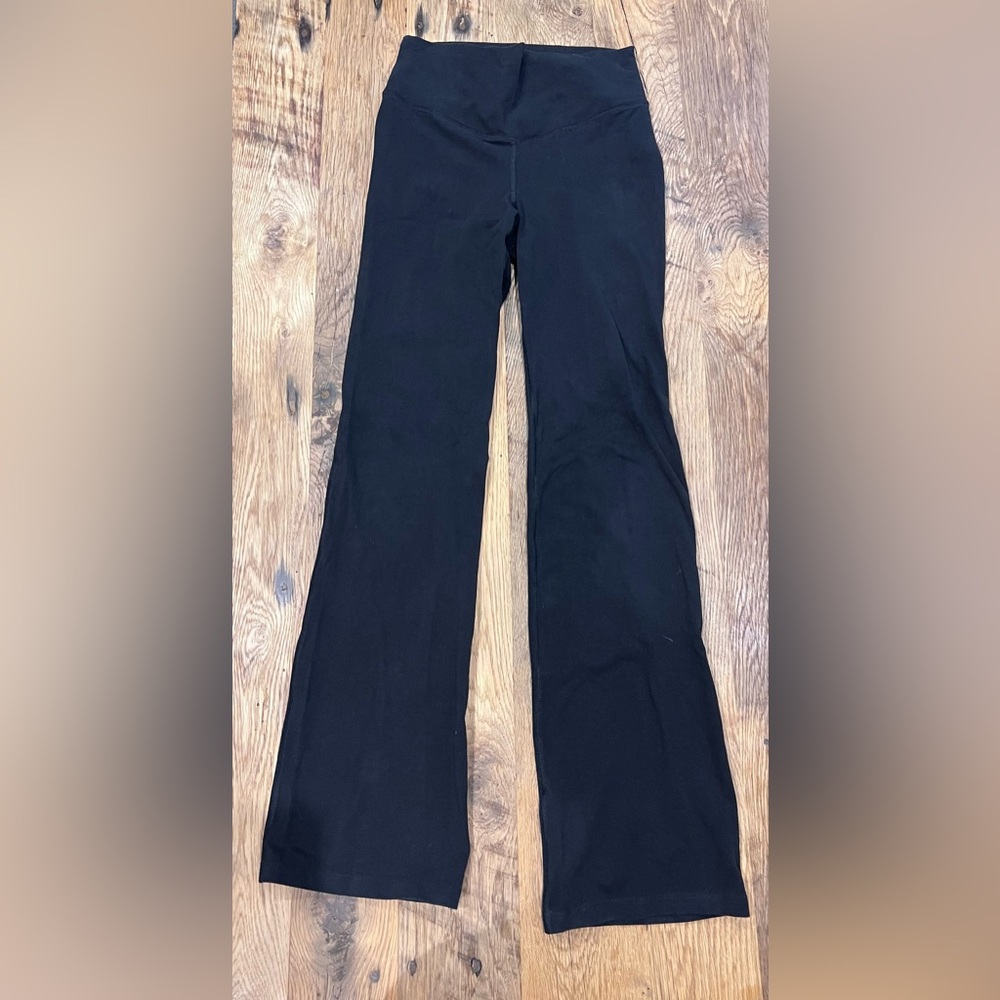 Old Navy Black Active Hire Rise Boot Cut Leggings